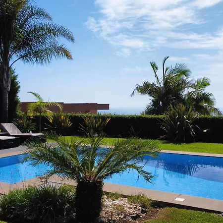 Ravenala - Tropical Pool Oasis By Lovelystay *