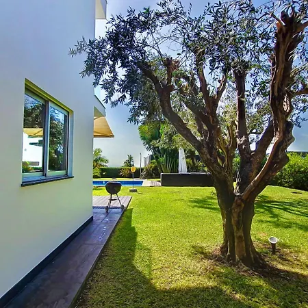 Ravenala - By Lovelystay Villa