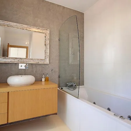 וילה Ravenala - By Lovelystay