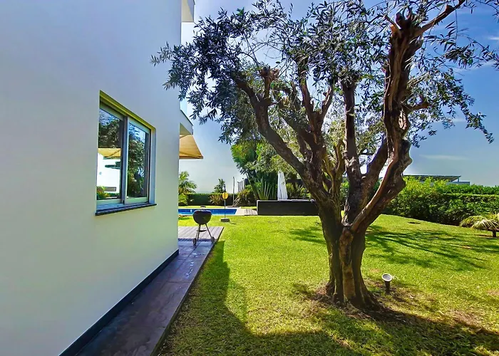 Ravenala - By Lovelystay Villa